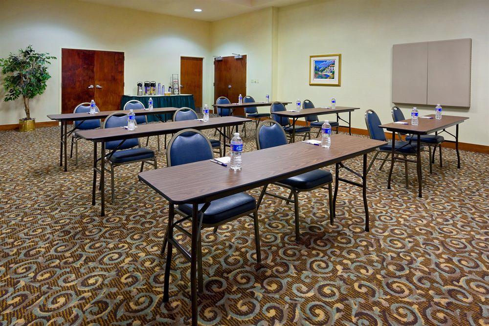 Best Western Plus Wilkes Barre-Scranton Airport Hotel Pittston Bagian luar foto